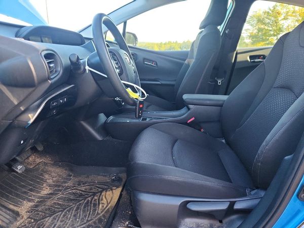 2019 TOYOTA PRIUS LE/XLE