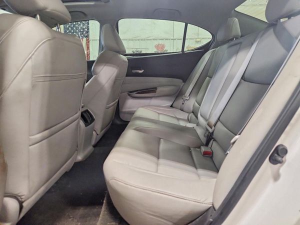 2015 ACURA TLX Base