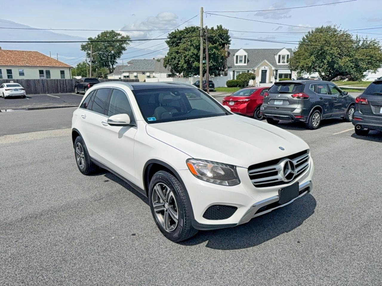2016 MERCEDES-BENZ GLC GLC300 Base-4M