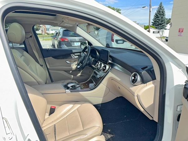 2016 MERCEDES-BENZ GLC GLC300 Base-4M