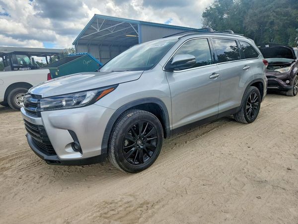 2019 TOYOTA HIGHLANDER