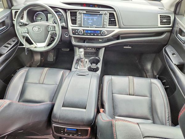 2019 TOYOTA HIGHLANDER SE/XLE — CKPT