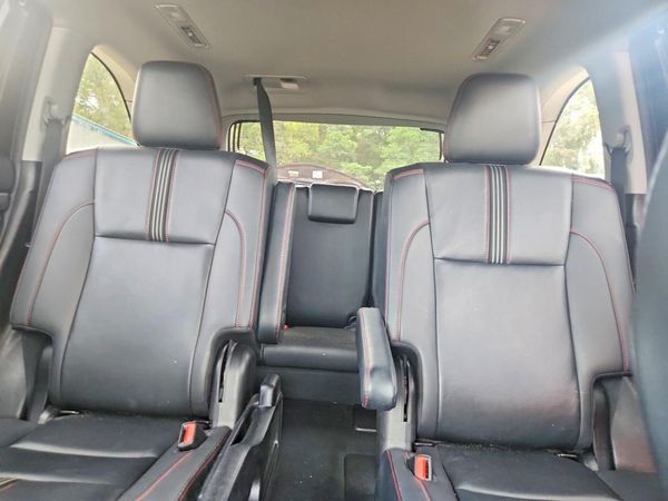 2019 TOYOTA HIGHLANDER SE/XLE — SUVN