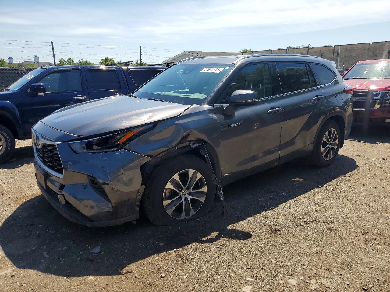 2021 TOYOTA HIGHLANDER