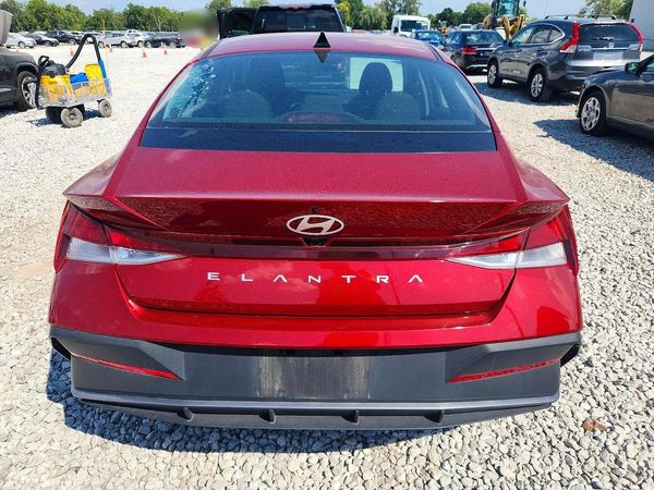 2024 HYUNDAI ELANTRA