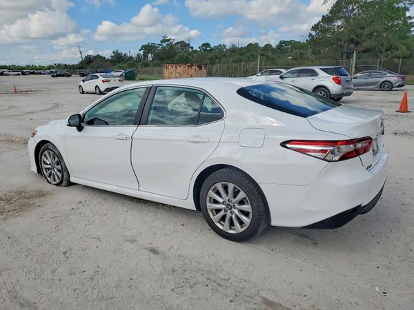 2019 TOYOTA CAMRY