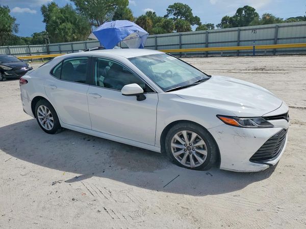 2019 TOYOTA CAMRY