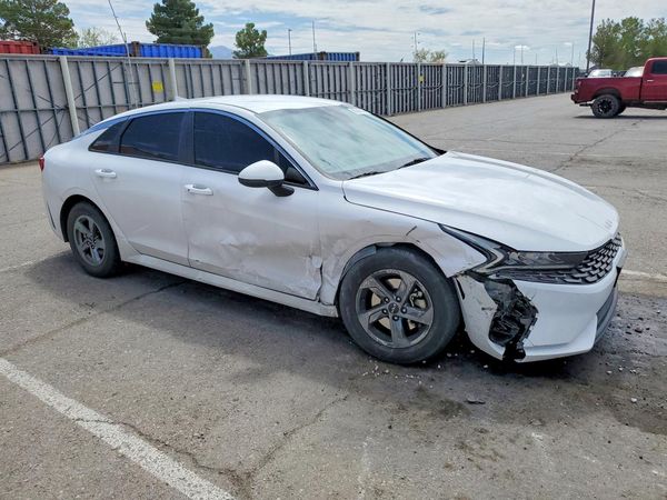 2022 KIA K5