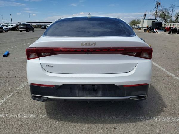 2022 KIA K5