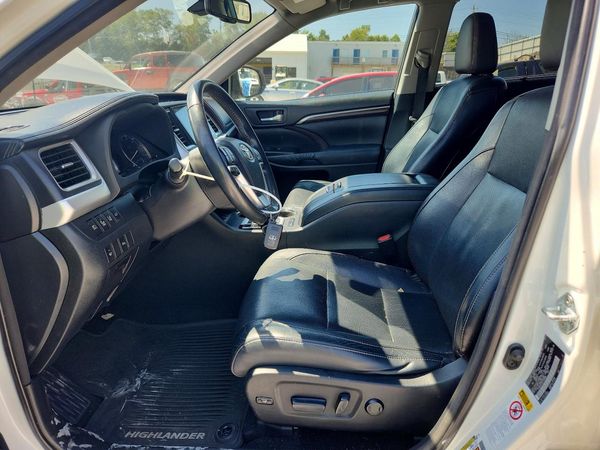 2015 TOYOTA HIGHLANDER