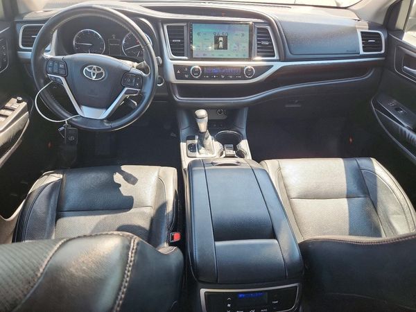 2015 TOYOTA HIGHLANDER