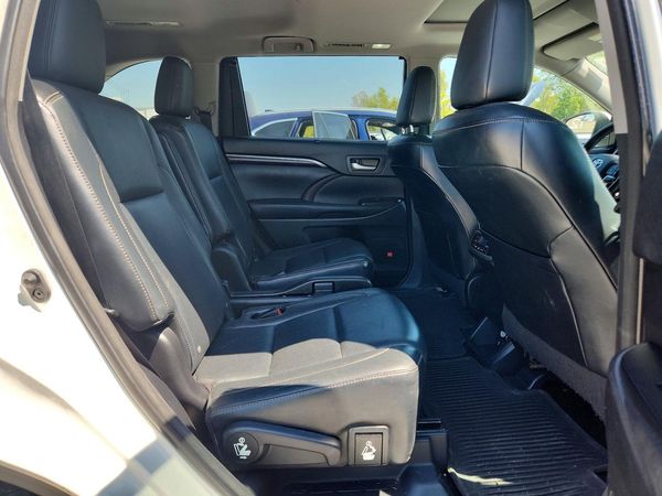 2015 TOYOTA HIGHLANDER