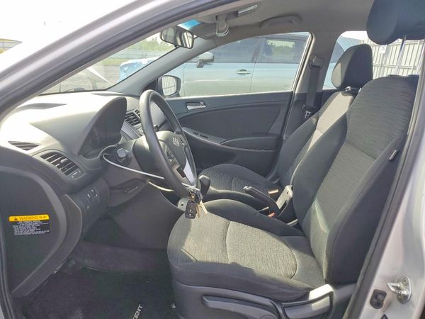 2015 HYUNDAI ACCENT GL(Middle-low) — DENT