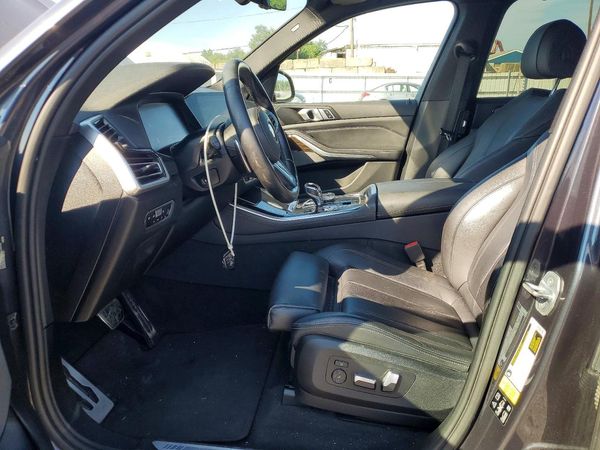 2019 BMW X5 xDrive40i — DENT