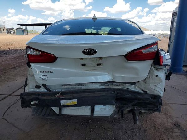 2016 KIA FORTE