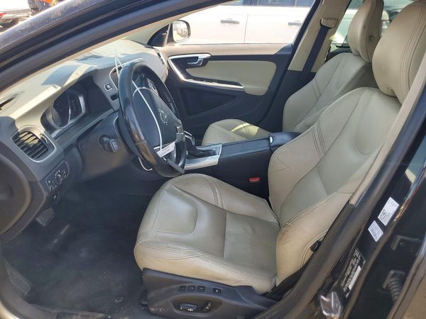 2018 VOLVO S60