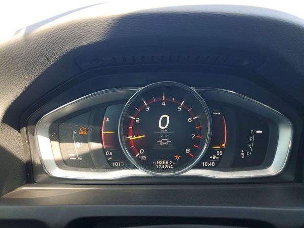 2018 VOLVO S60
