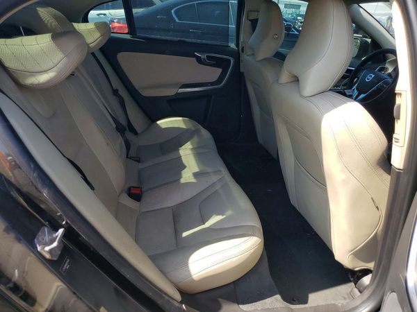 2018 VOLVO S60