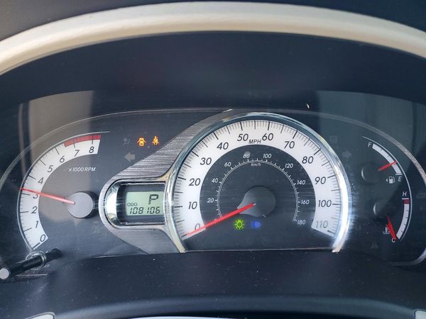 2012 TOYOTA SIENNA