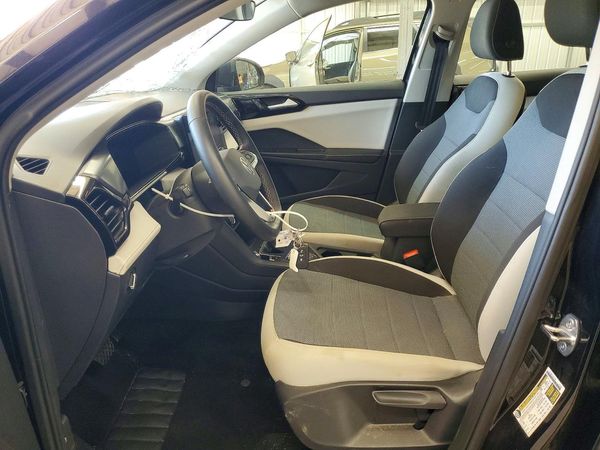 2025 VOLKSWAGEN TAOS 4Motion S