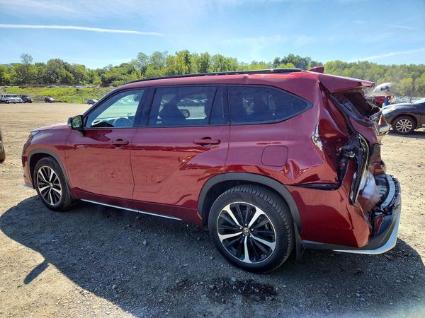 2021 TOYOTA HIGHLANDER