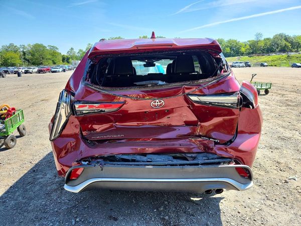 2021 TOYOTA HIGHLANDER