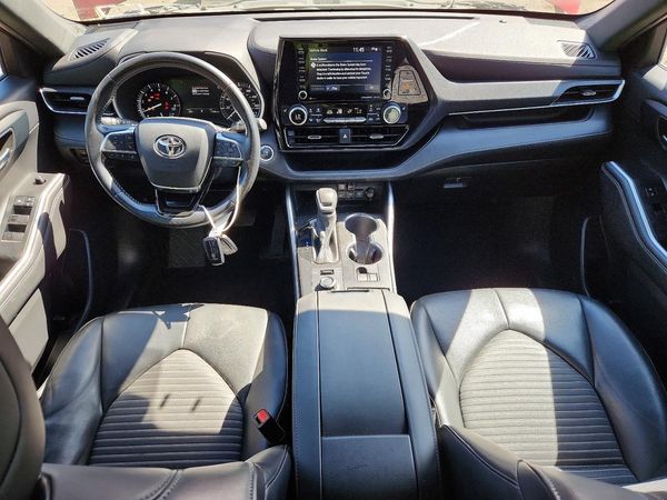 2021 TOYOTA HIGHLANDER