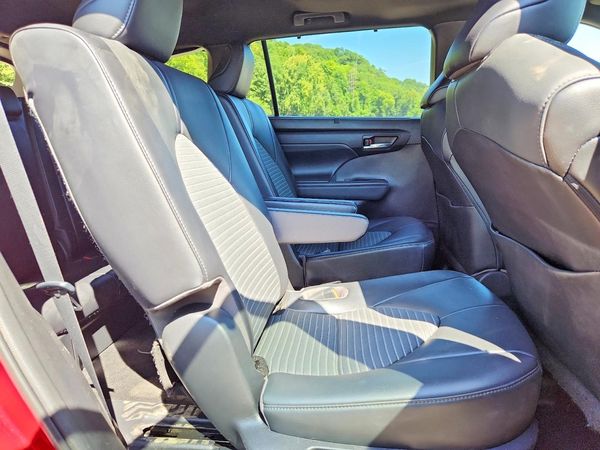 2021 TOYOTA HIGHLANDER