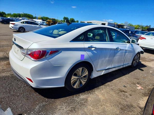 2015 HYUNDAI SONATA GLS(Middle)