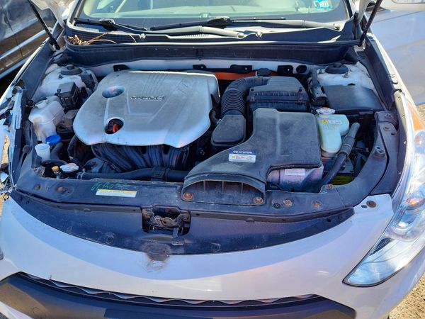 2015 HYUNDAI SONATA GLS(Middle)