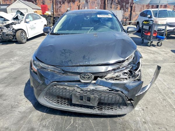 2022 TOYOTA COROLLA
