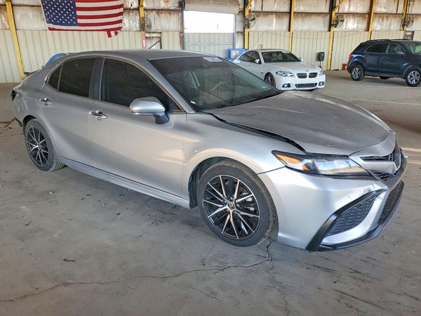 2024 TOYOTA CAMRY