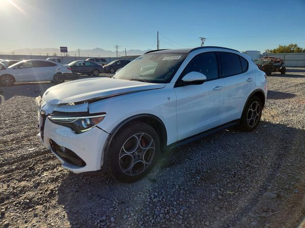 2022 ALFA ROMEO STELVIO