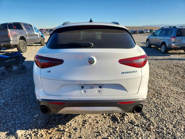 2022 ALFA ROMEO STELVIO