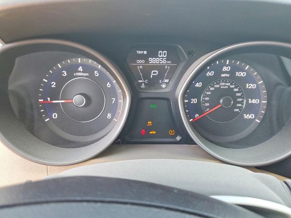2013 HYUNDAI ELANTRA