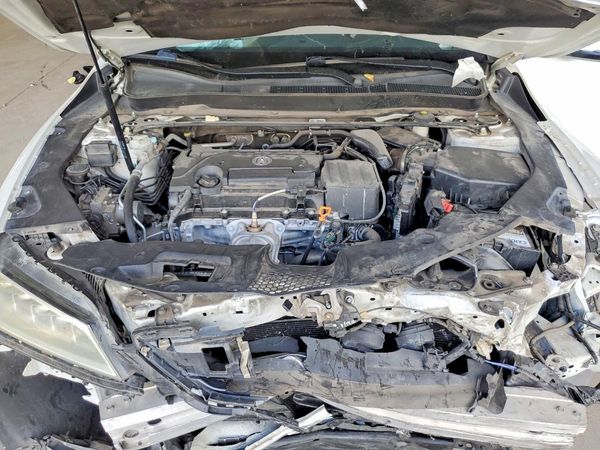 2016 ACURA TLX TECH — Engine bay