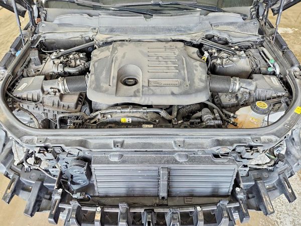 2021 LAND ROVER RANGE ROVER SPORT — Engine bay