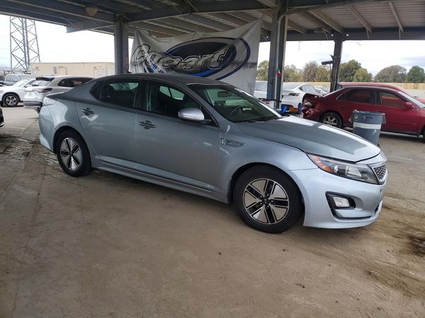 2014 KIA OPTIMA GL - Middle-low