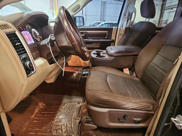 2013 RAM 1500 SLT — DENT