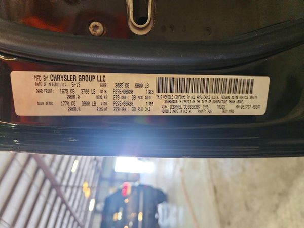 2013 RAM 1500 SLT — VINS