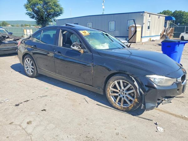 2013 BMW 3 SERIES SA — Passenger 3/4