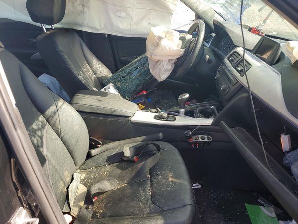 2013 BMW 3 SERIES SA — DENT