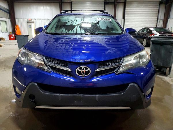 2015 TOYOTA RAV4