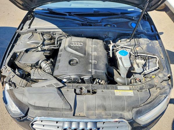 2013 AUDI A4 quattro Premium Plus — Engine bay