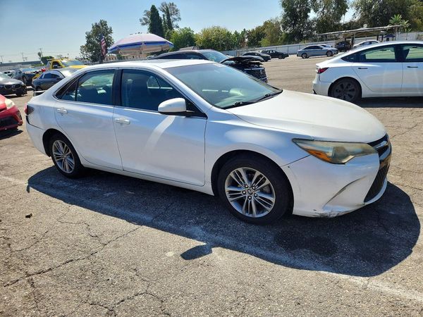 2017 TOYOTA CAMRY