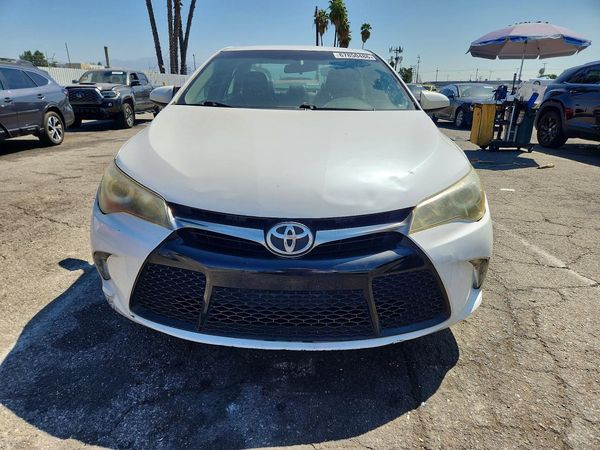 2017 TOYOTA CAMRY