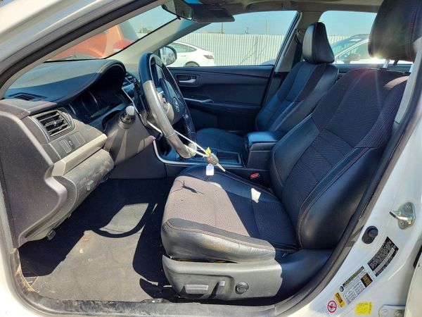 2017 TOYOTA CAMRY