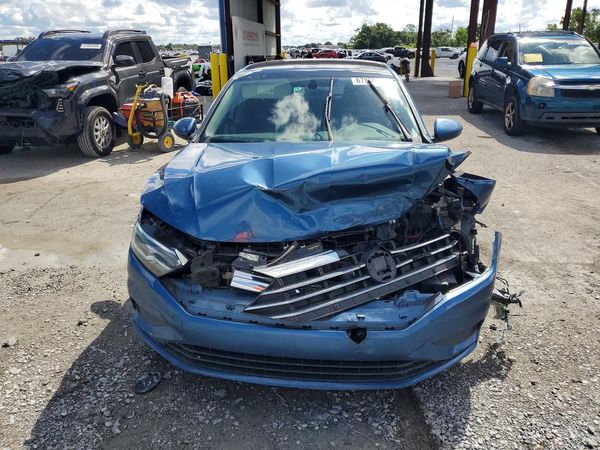 2019 VOLKSWAGEN JETTA