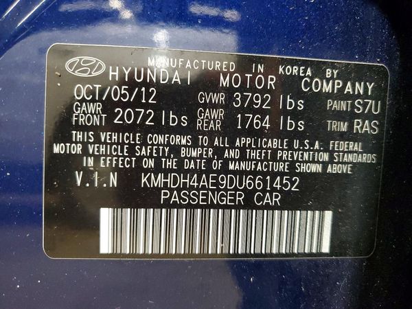 2013 HYUNDAI ELANTRA