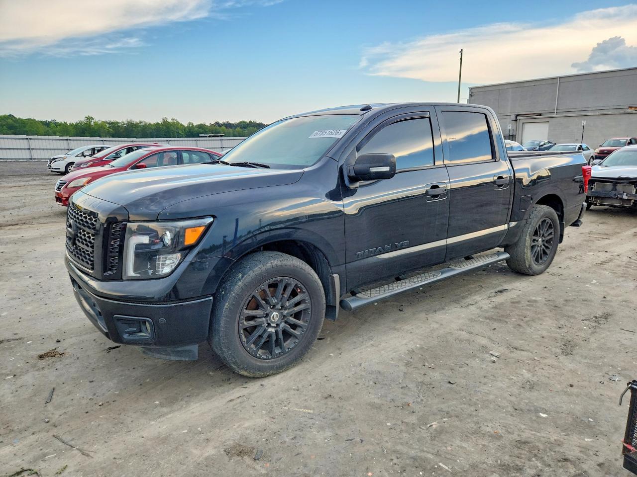 2018 NISSAN TITAN — Front 3/4